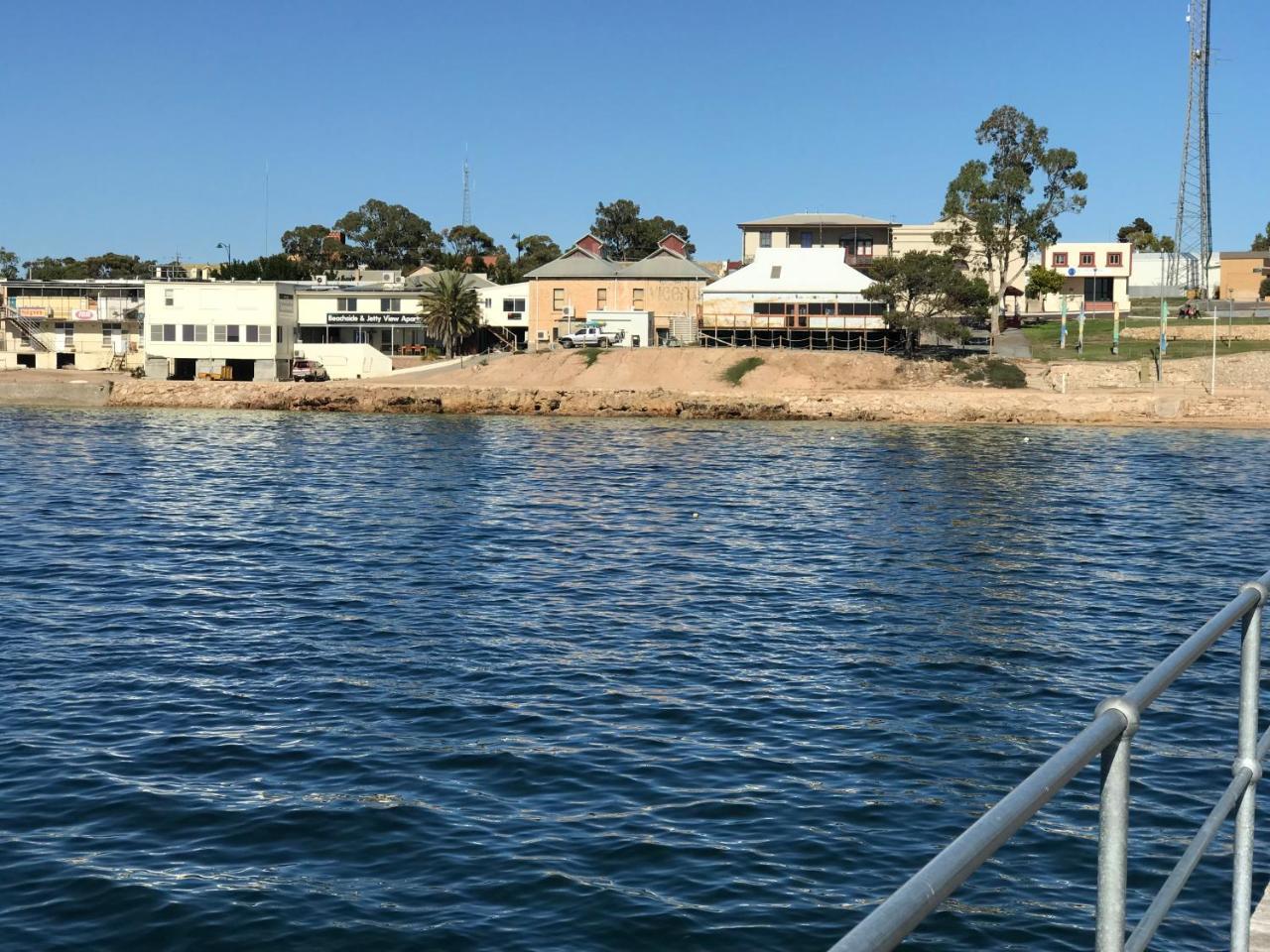 Beachside & Jetty View Apartment 6 - Captain'S Apt Streaky Bay Exterior photo