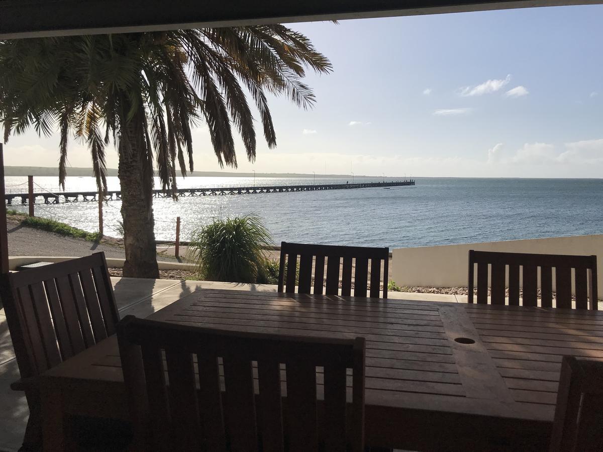 Beachside & Jetty View Apartment 6 - Captain'S Apt Streaky Bay Exterior photo
